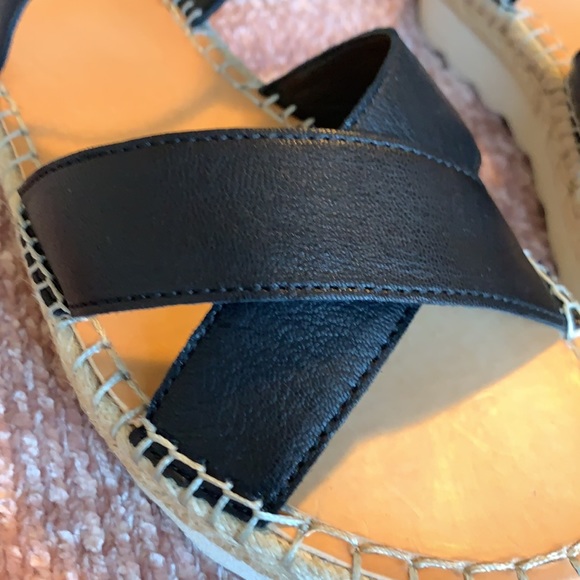 Frye Lula Bow Sandals - Picture 5 of 10